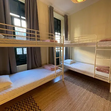 Auberge de jeunesse Teodora & Suits Oporto