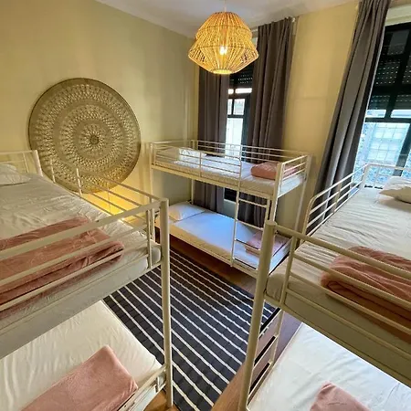 Auberge de jeunesse Teodora & Suits