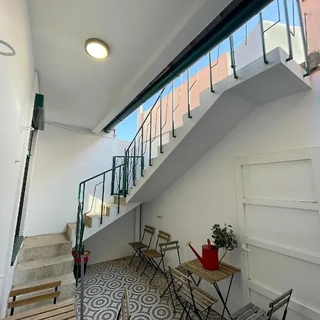 Hostal Teodora Hostel&suits