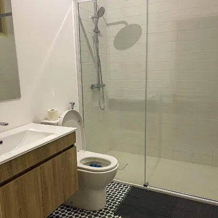 Hostal Teodora Hostel&suits Oporto